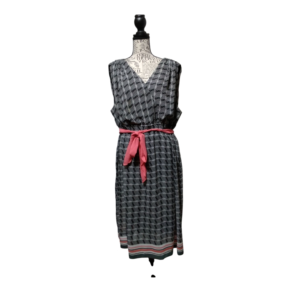 Lane Bryant Black and Pink Geometric Midi Dress Size 20